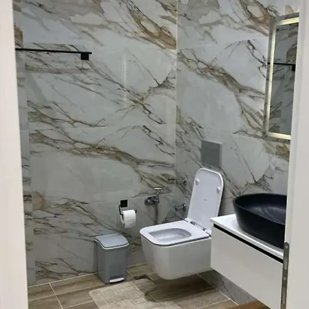 Appartement Bashllari's -10 Min Walk To Center Korce